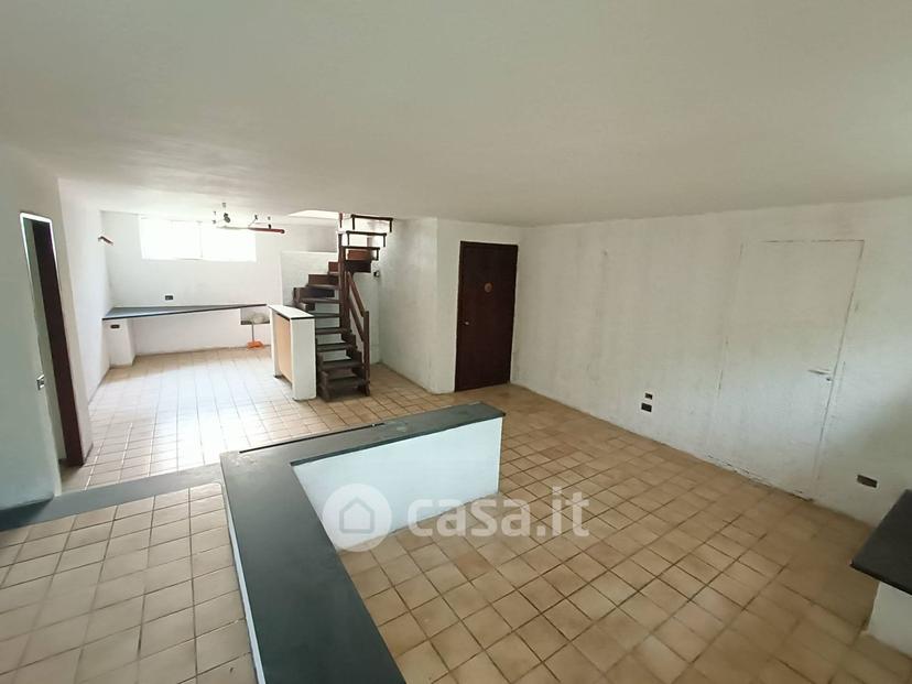 Quadrilocale in Via Cesare Battisti 18 — foto 2 di 37