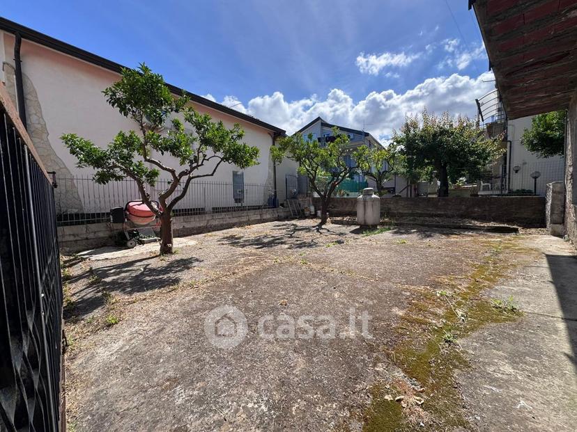 Quadrilocale in Via Radice 10 — foto 39 di 40