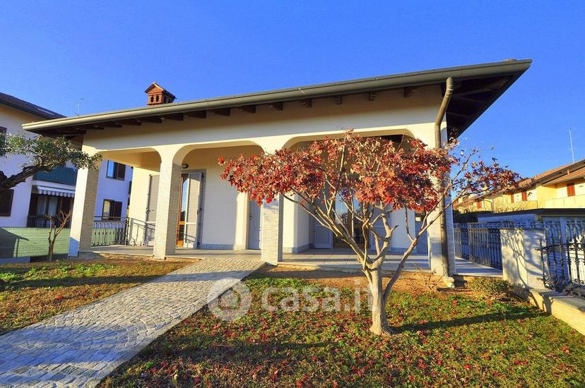 Villa in Via Sandro Pertini 5 — foto 31 di 32