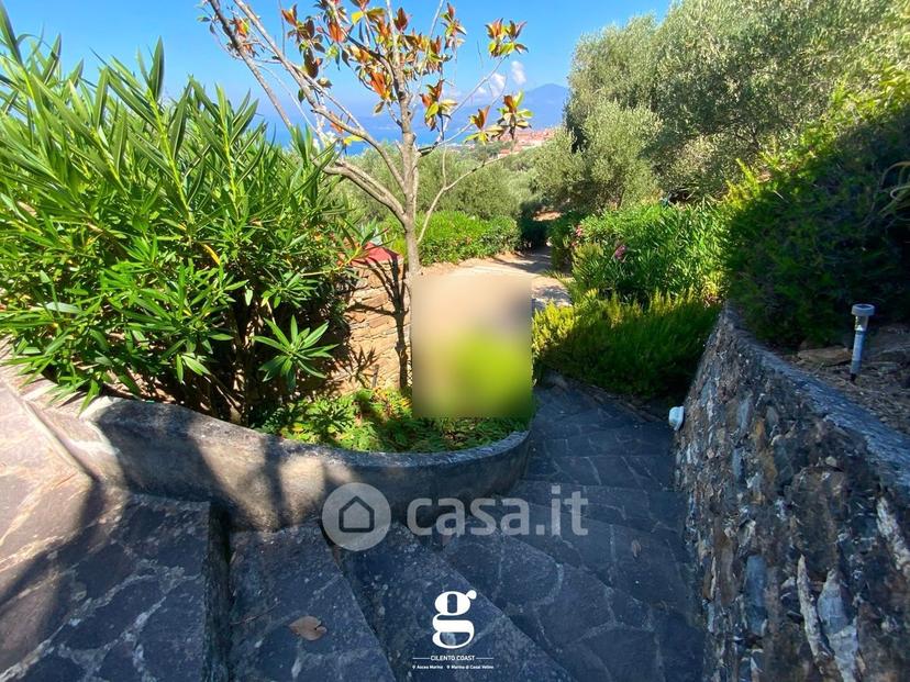 Villa in Via Tempa delle Rose 8 — foto 17 di 38