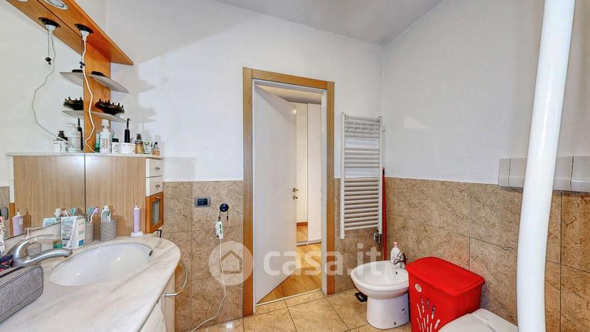 Trilocale in Piazza Giovanni XXIII 1 — foto 6 di 40