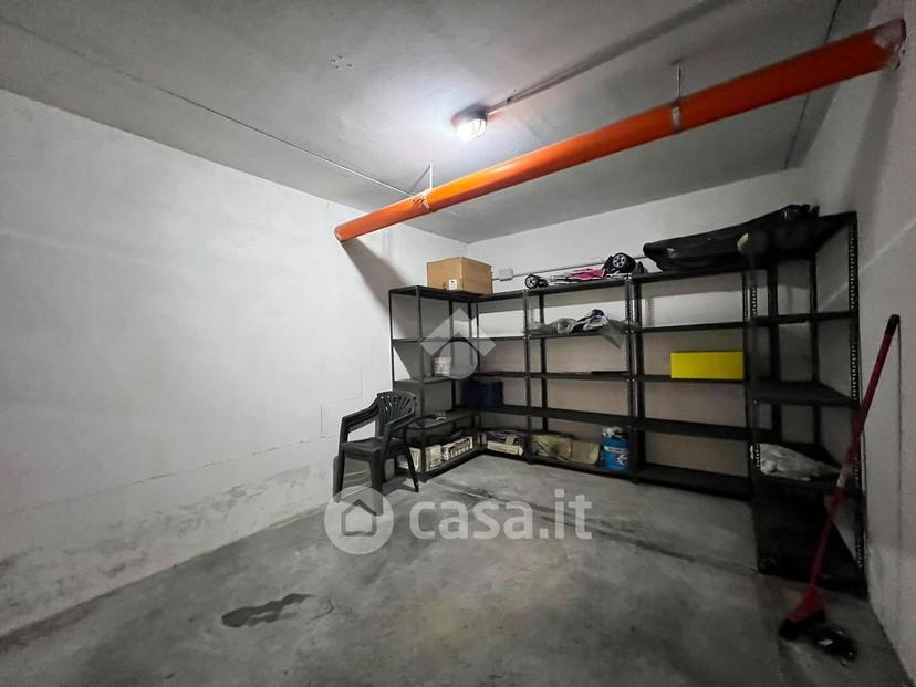 Trilocale in Via Volturno 102 — foto 11 di 30