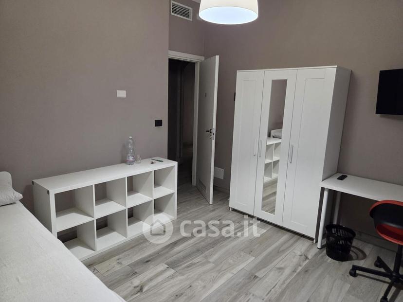 Stanza in Via Bernardino Luini — foto 3 di 10