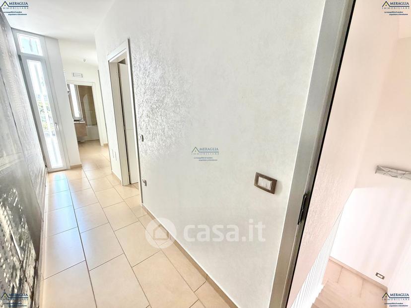 Villa in Via Roma — foto 10 di 31