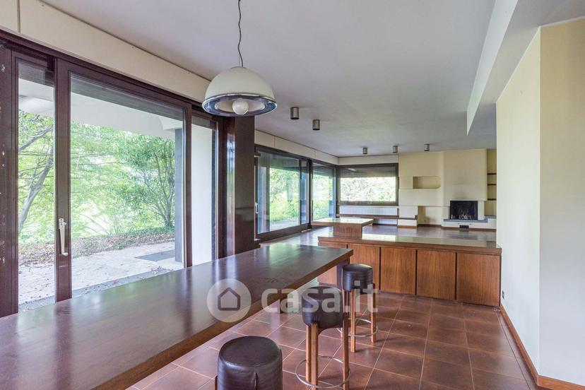 Villa in Via Pozzi — foto 2 di 28