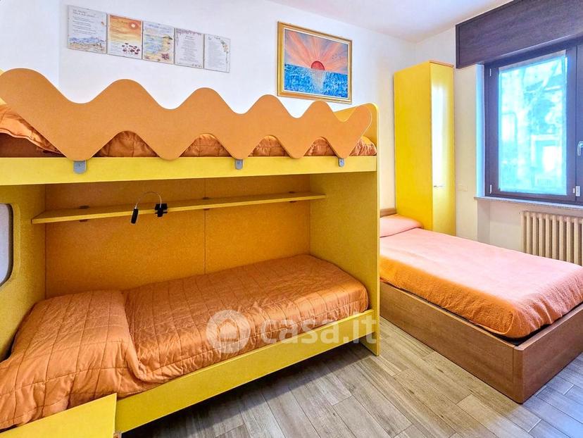 Villa in Viale Ugo Foscolo 46 — foto 60 di 70