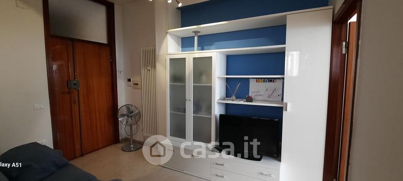 Stanza in Via Giacomo della Torre 2 — foto 5 di 15