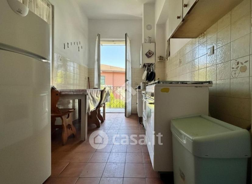 Trilocale in Via Silvio Pellico 8 — foto 9 di 16