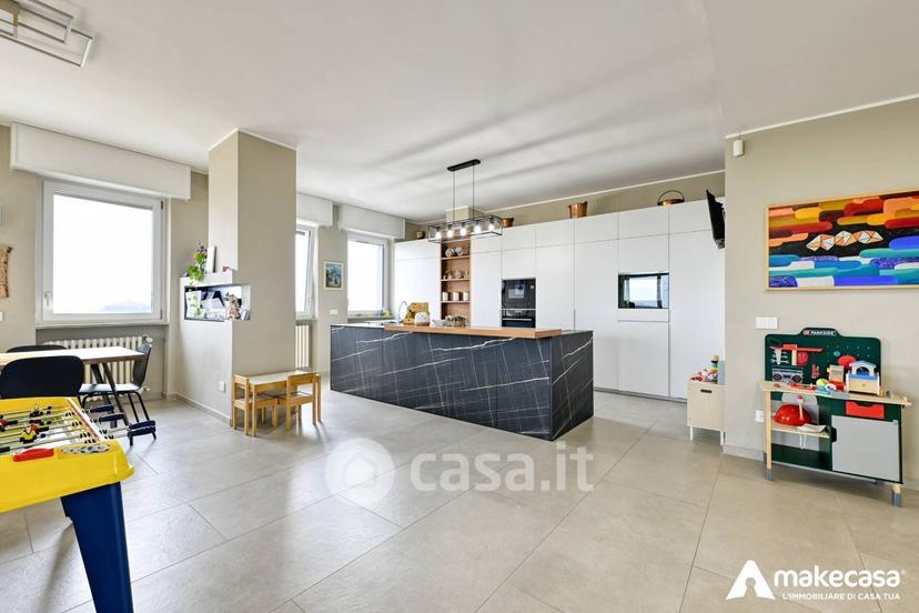 Quadrilocale in Via delle Rose 5 — foto 23 di 31