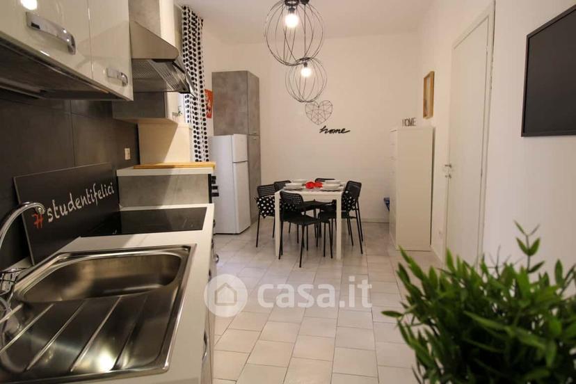 Stanza in Via Alessandro Manzoni 22 — foto 18 di 21