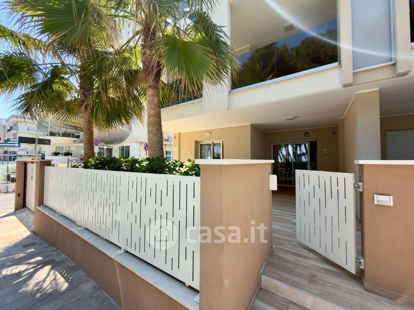 Trilocale in Viale Guglielmo Marconi 170 — foto 48 di 50
