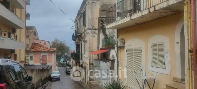 Monolocale in Via Vittorio Emanuele 5 — foto 3 di 9