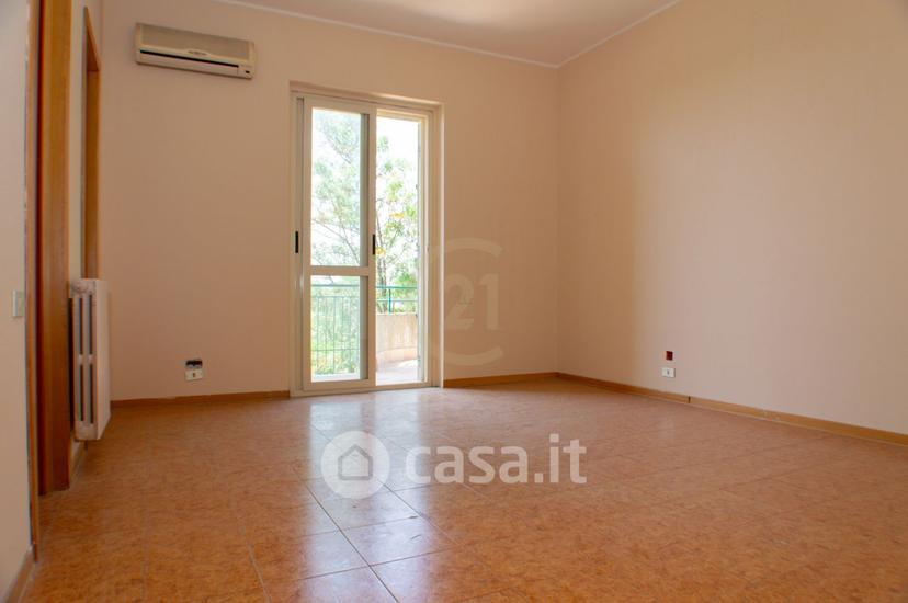 Villa in Via Sciare Pennisi 80 — foto 3 di 35