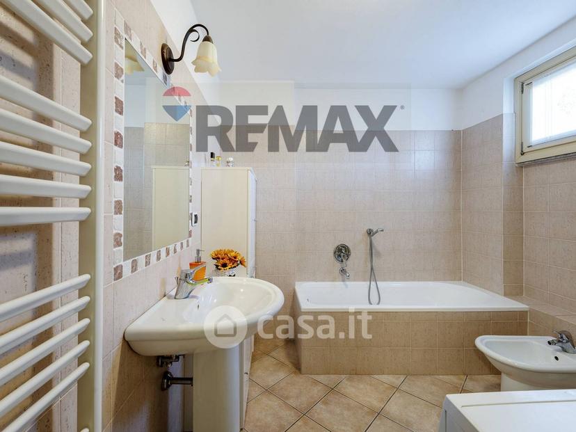 Villa in Via Per Levo — foto 2 di 47