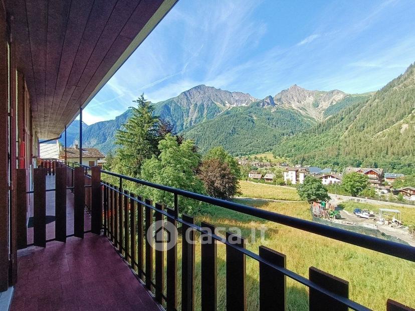 Trilocale in Strada Grand Ru 6 — foto 2 di 22
