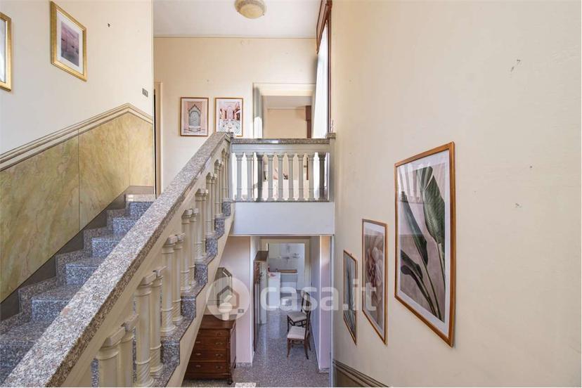 Villa in Via IV Novembre — foto 31 di 60