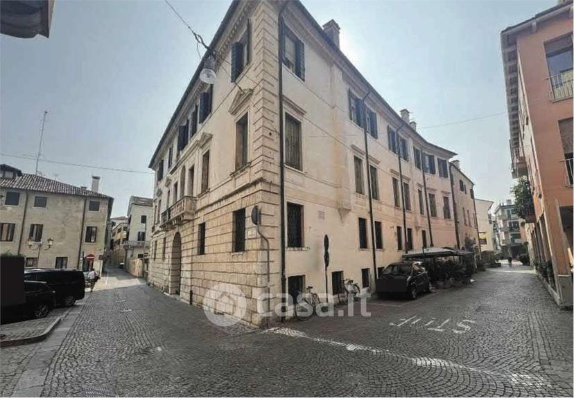 Appartamento in Via Avogari — foto 10 di 20