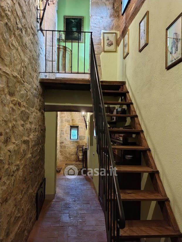 Villa in Strada Senza Nome 53011 — foto 30 di 45
