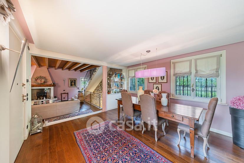 Villa in Via Sirmione 1 — foto 26 di 33