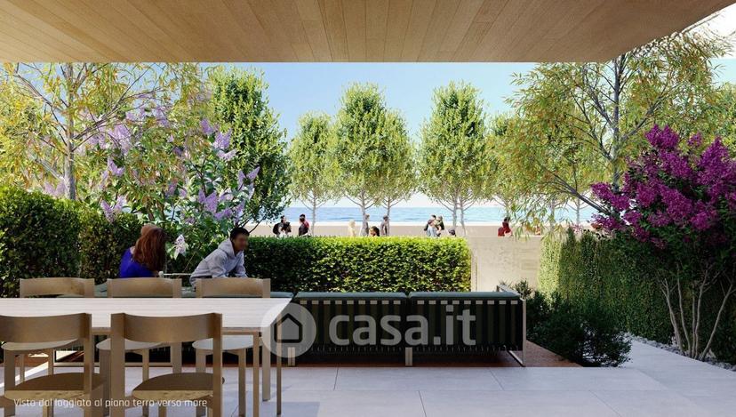 Trilocale in Lungomare della Libertà — foto 24 di 25