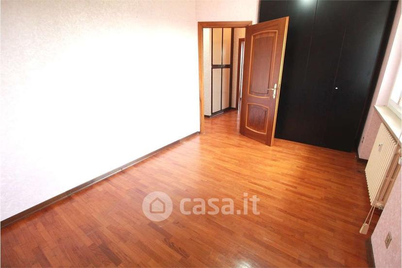 Quadrilocale in Via Fara 31 — foto 8 di 39