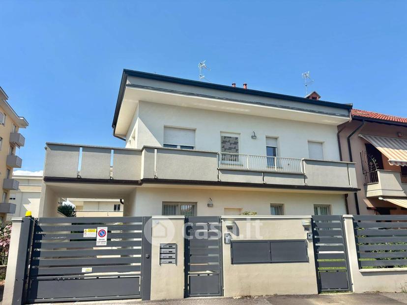Trilocale in Via Don Orione 44 — foto 5 di 28