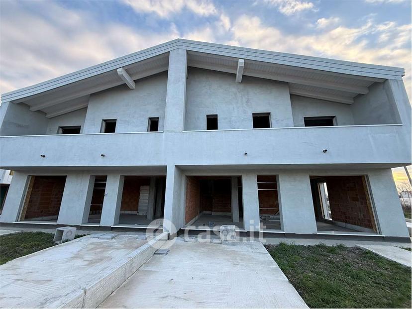 Villa in Via G. Gozzi 1 — foto 11 di 24