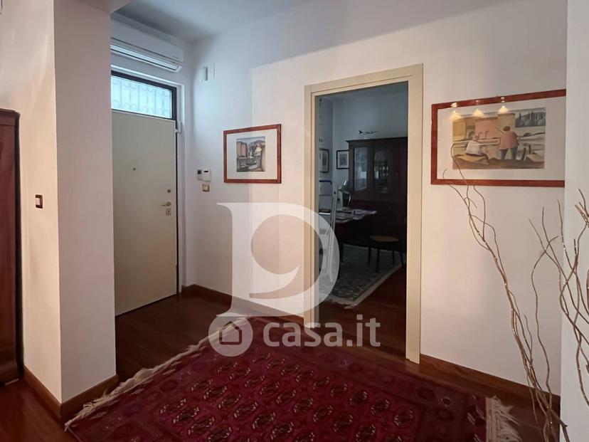 Villa in Via dei Platani 88 — foto 25 di 102