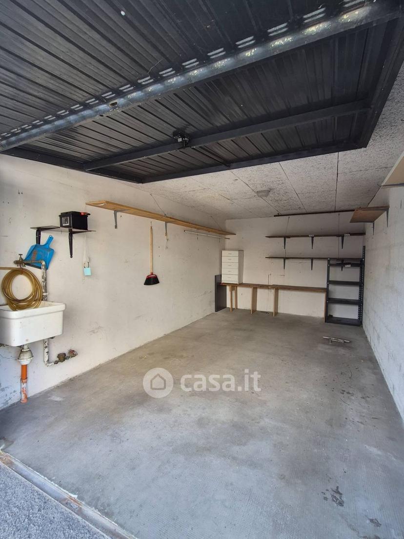 Bilocale in Via Vasco Zappaterra 36 — foto 15 di 40