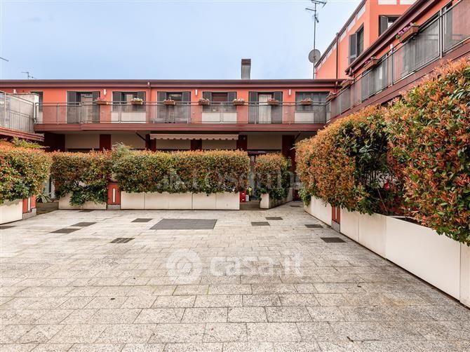 Trilocale in Via Lodovico Il Moro — foto 11 di 26