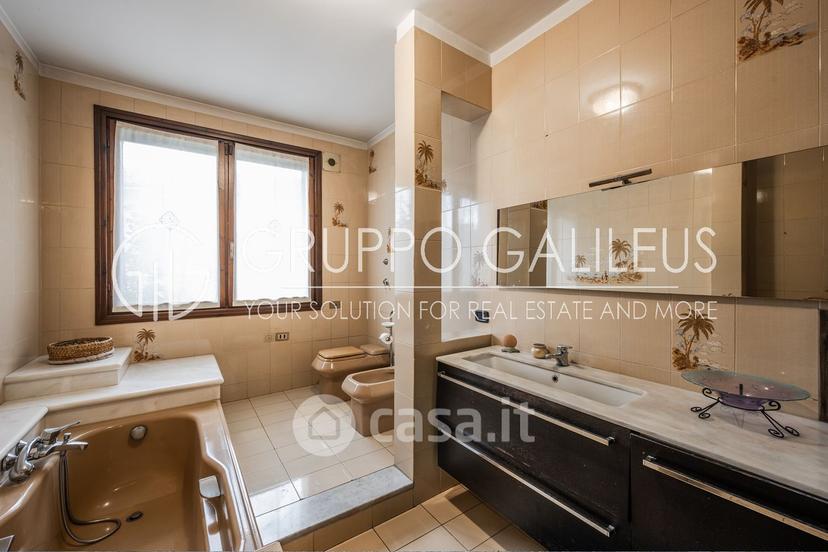 Villa in Via Giuseppe Bronzini 20 — foto 44 di 48