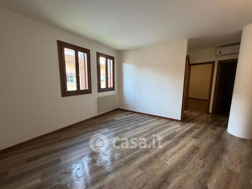 Trilocale in Vicolo Macello — foto 8 di 11