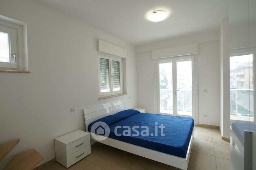 Trilocale in Via Toscana 10 — foto 2 di 8