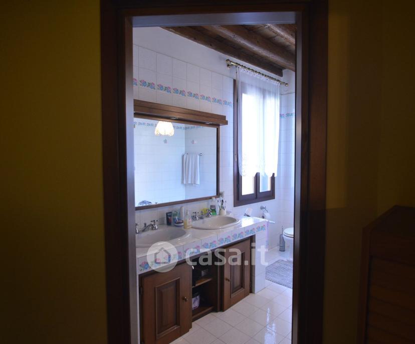 Villa in Via Roma 47 — foto 15 di 80