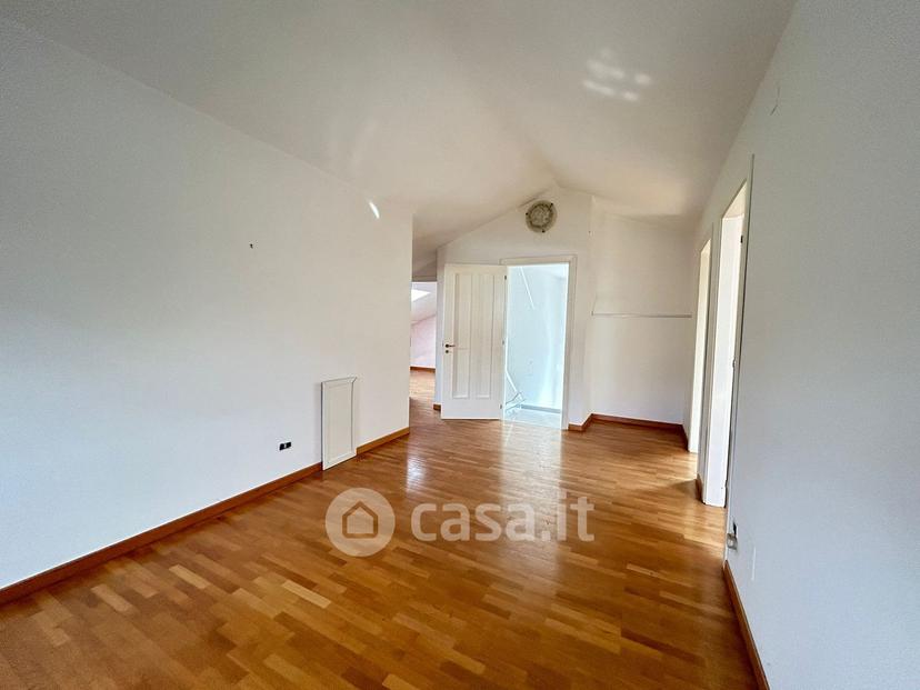 Appartamento in Via Valle Paradiso — foto 28 di 45
