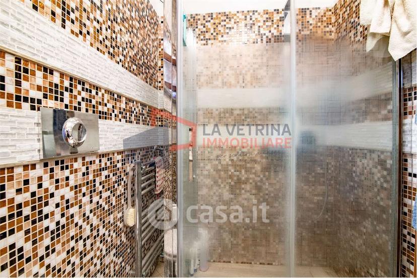 Quadrilocale in Via Laghetto 6 — foto 39 di 39