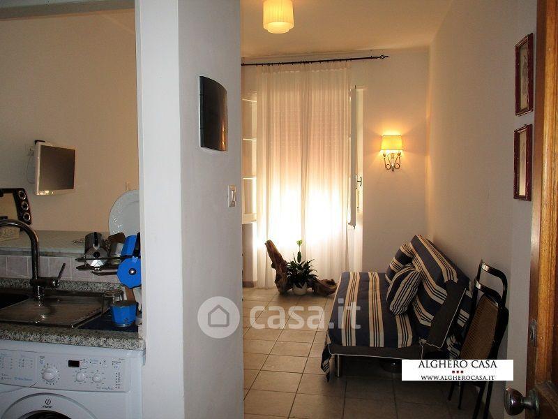 Bilocale in Via Carlo Alberto 127 — foto 3 di 16