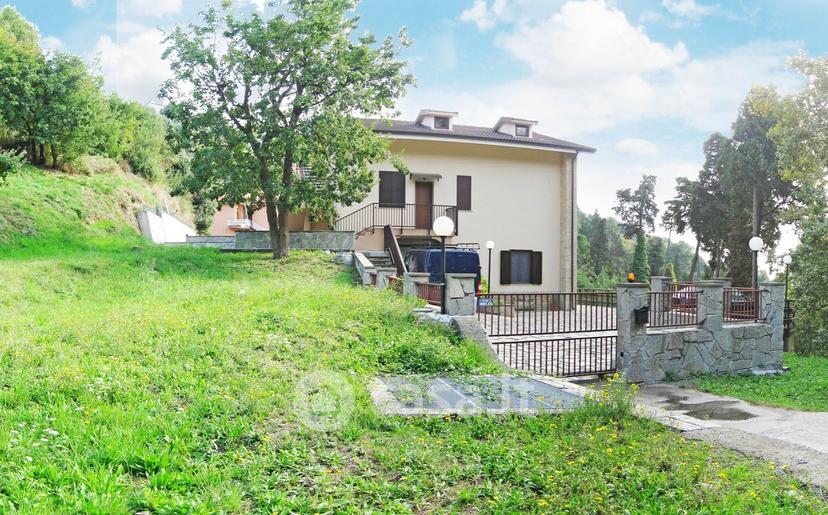 Appartamento in Via Mombello — foto 3 di 28