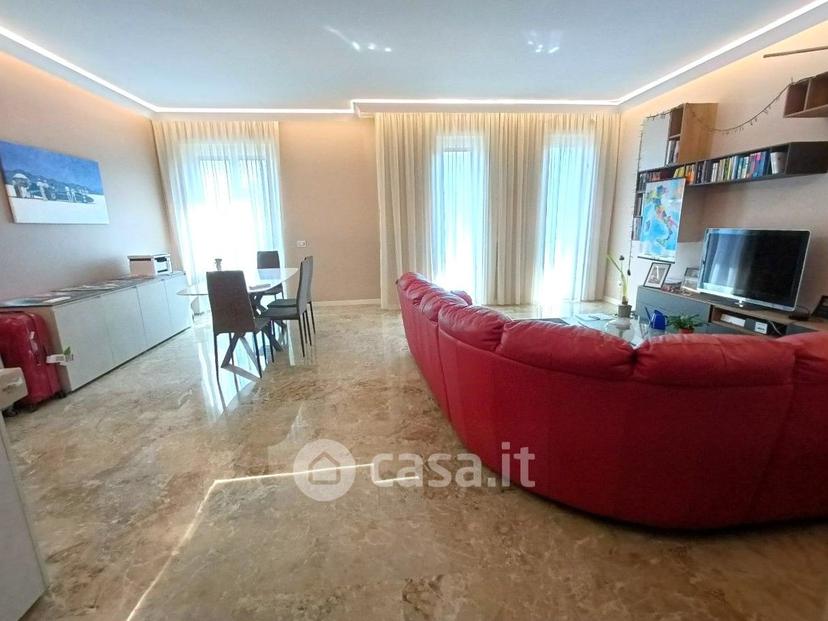 Trilocale in Viale Brenta 3 — foto 29 di 34