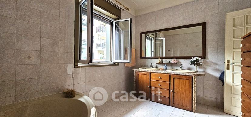 Quadrilocale in Viale Duca degli Abruzzi 14 — foto 25 di 31