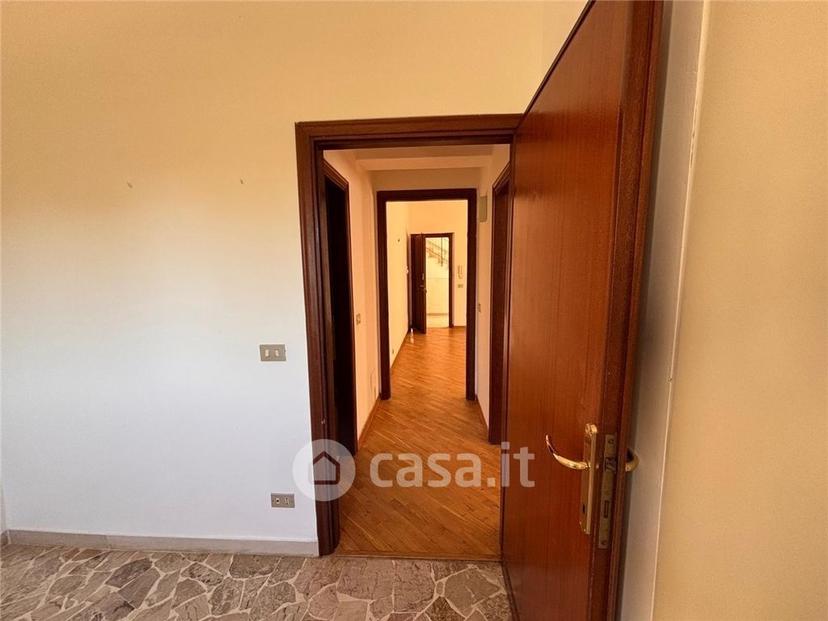 Trilocale in Via Vecchia Pisana — foto 9 di 13
