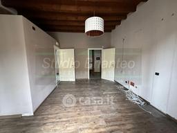 Trilocale in Via Francesco Cusani
