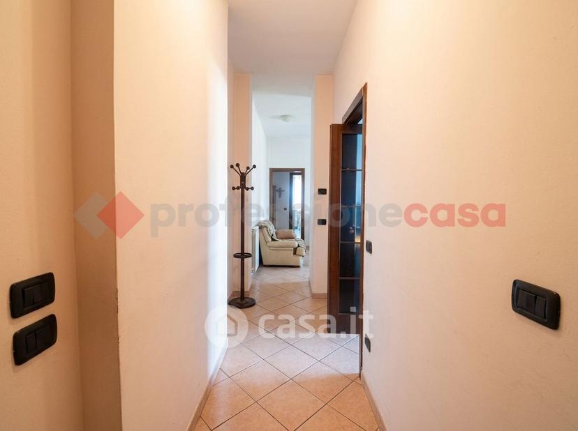 Trilocale in Via Montello 5 — foto 12 di 14