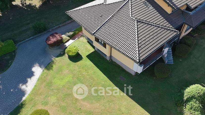 Villa in Via Fratelli Bandiera — foto 80 di 84