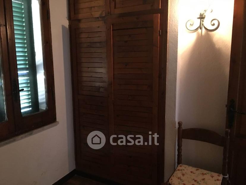Villa in Via a 25 — foto 9 di 23