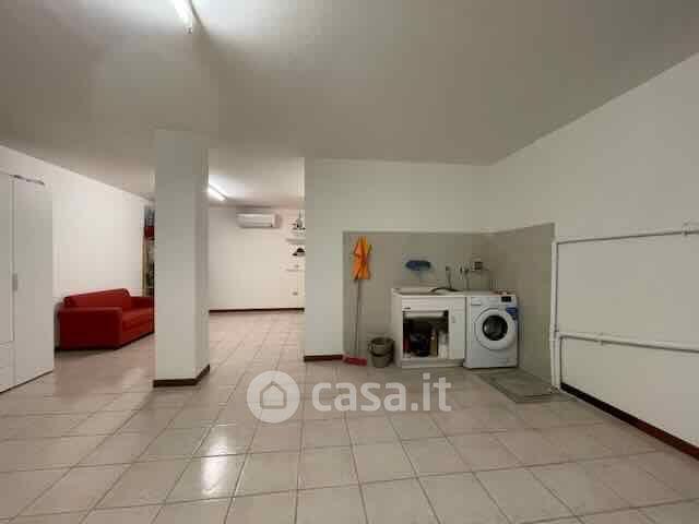 Quadrilocale in Via Ossario — foto 27 di 27