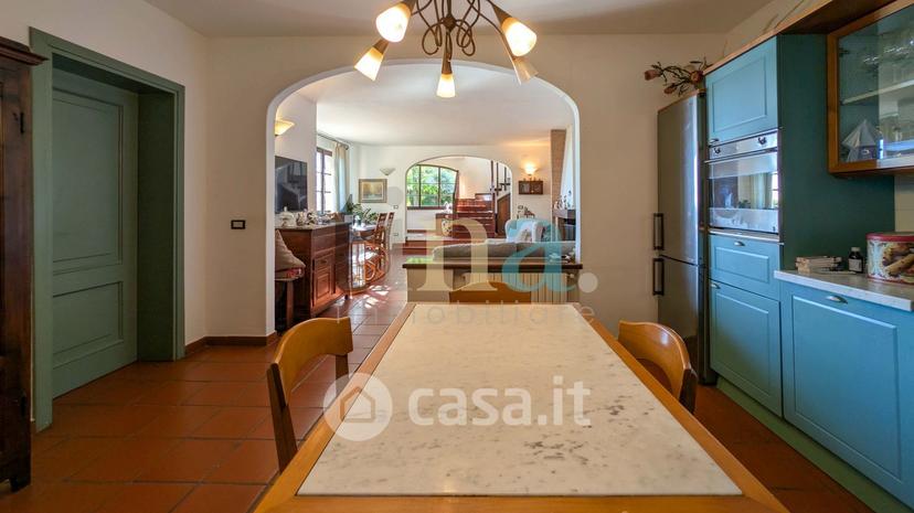 Villa in Via Cecinese — foto 46 di 56