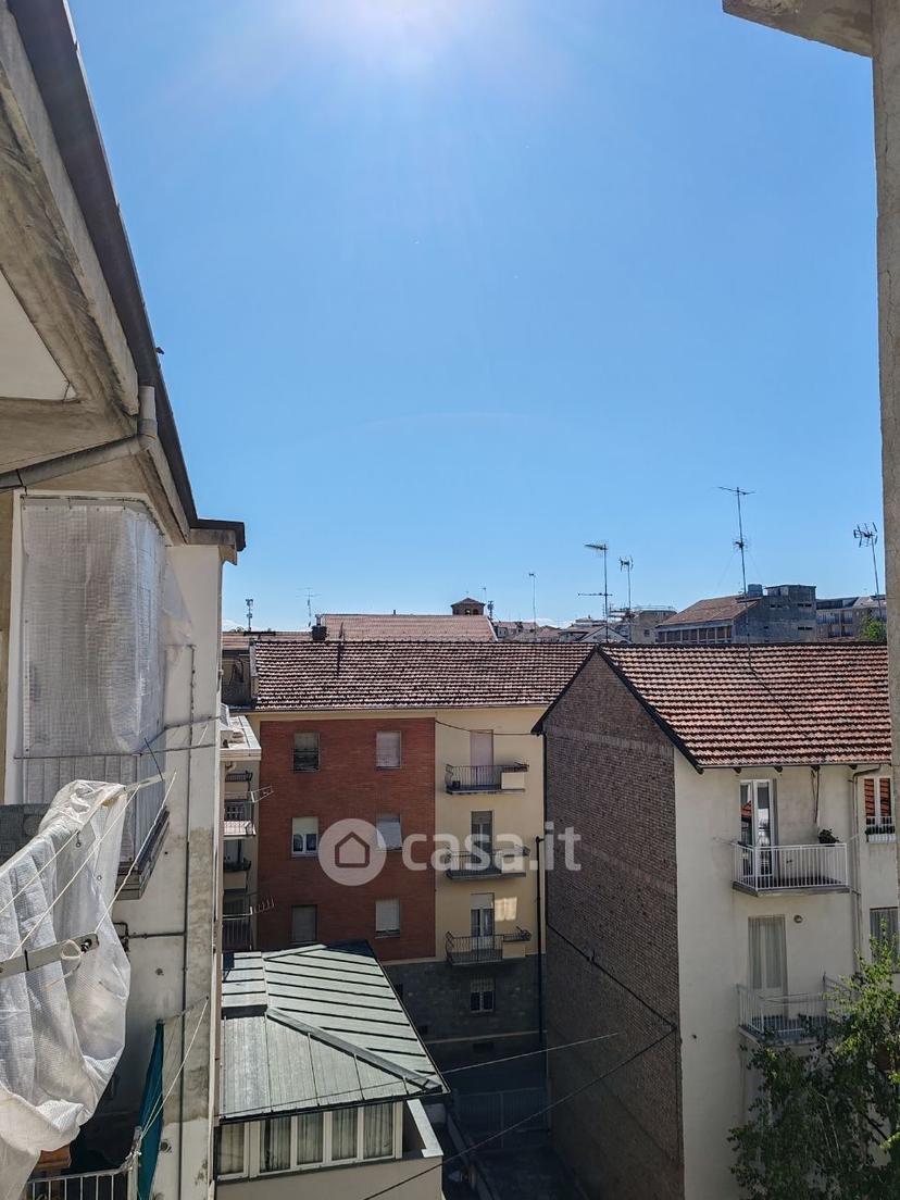 Stanza in Via Gioacchino Rossini 15 — foto 12 di 33