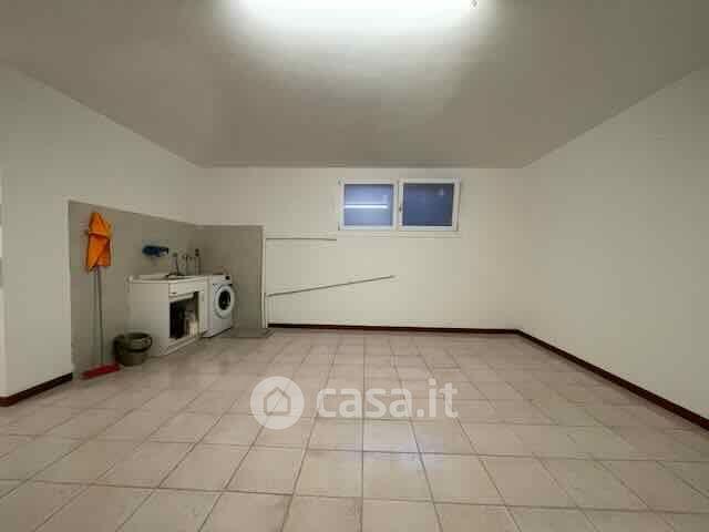 Quadrilocale in Via Ossario — foto 22 di 27
