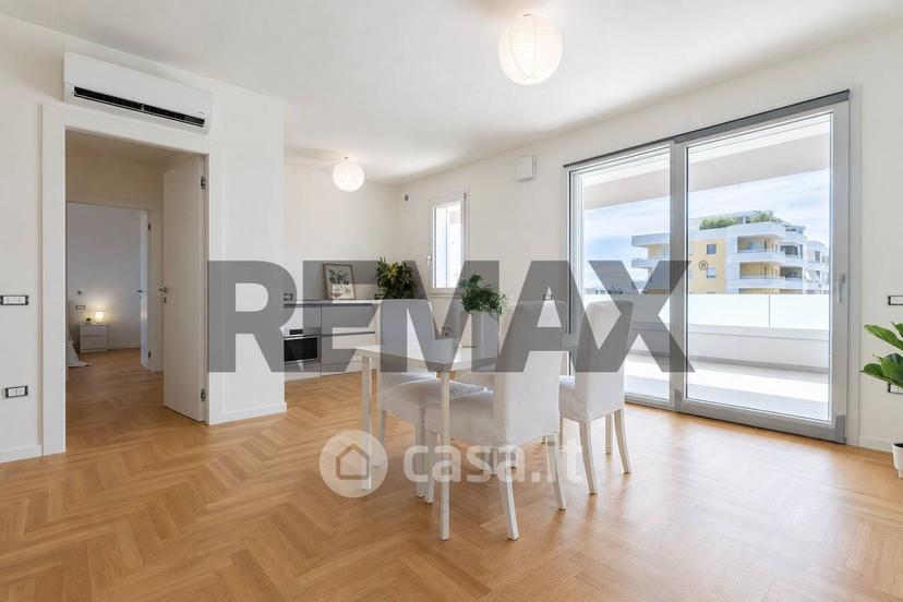 Quadrilocale in Via dei Giunchi 11 — foto 18 di 39